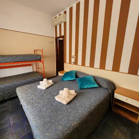 Clan Hotel